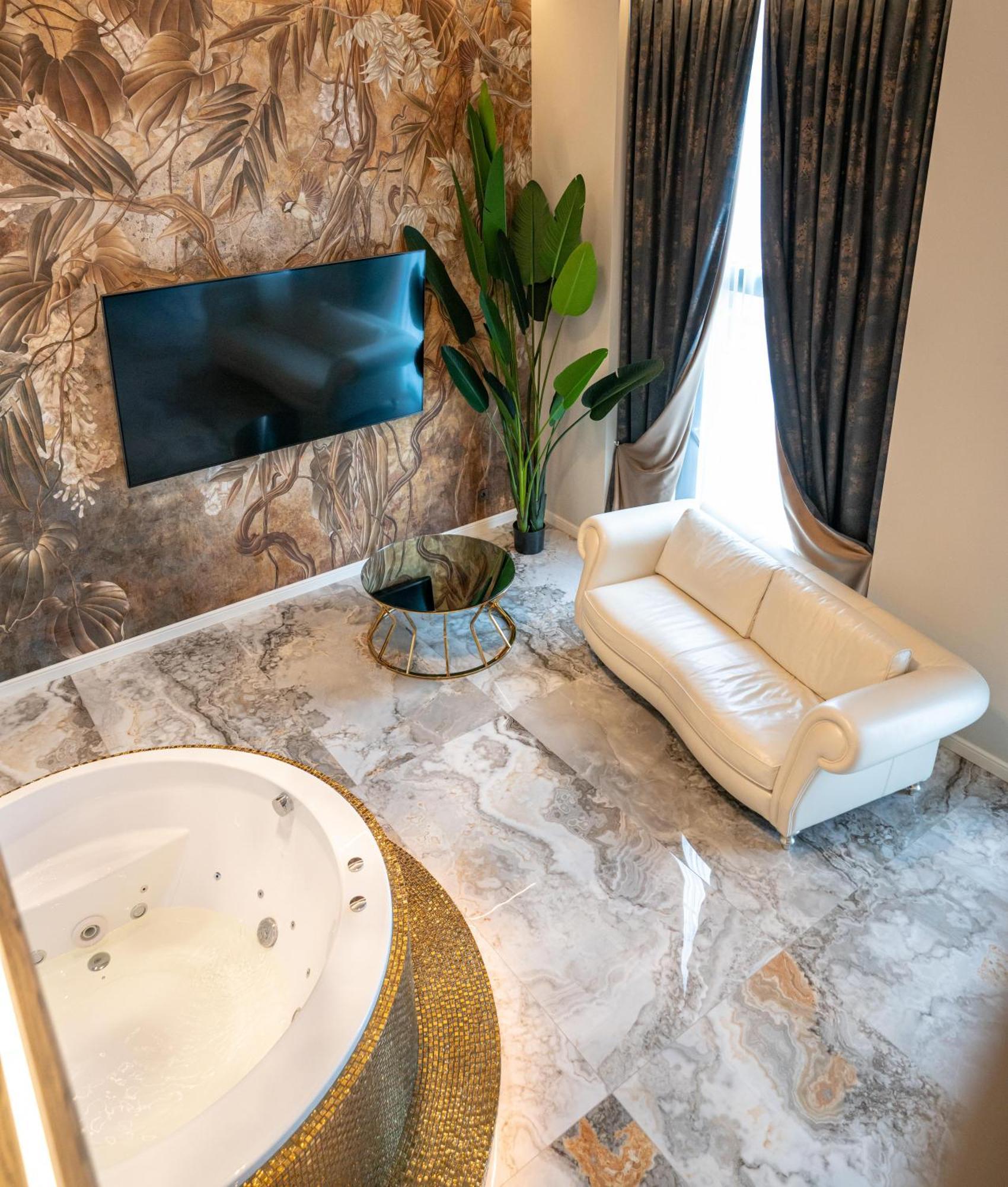 Jacuzzi Exotica Apartment 클라이페다 외부 사진